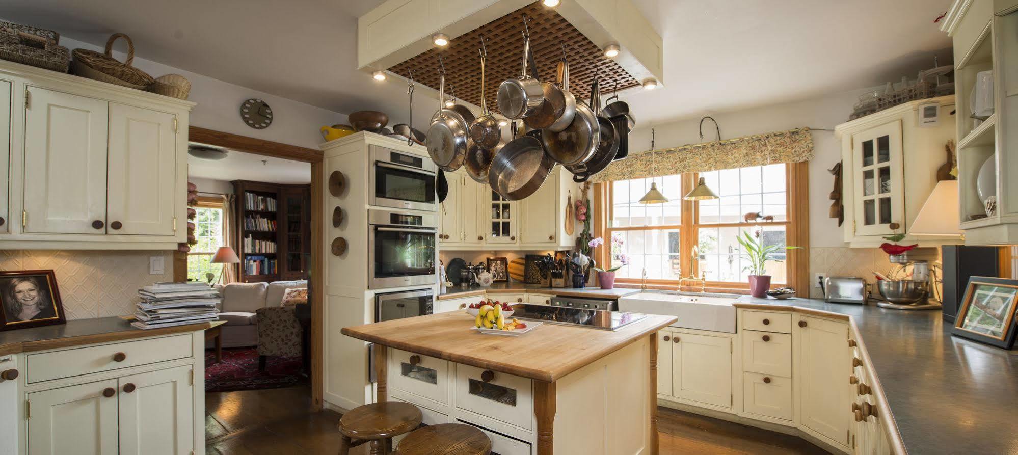 Minette Bay Lodge Kitimat Εξωτερικό φωτογραφία
